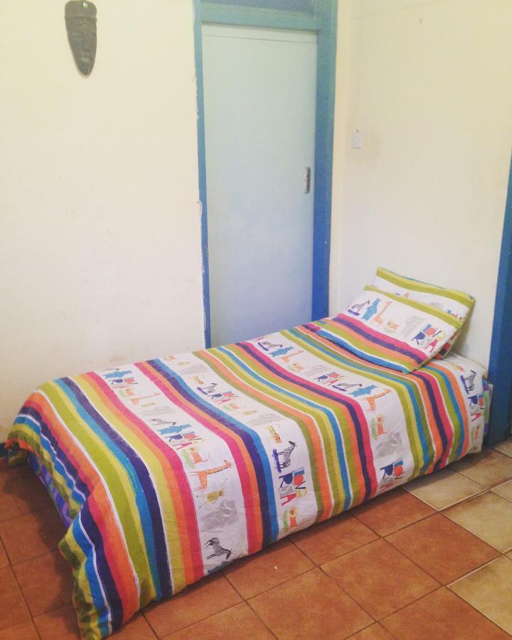 הוסטל לוסקה Kumunzi Backpackers מראה חיצוני תמונה