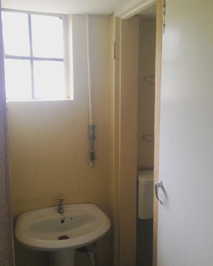 הוסטל לוסקה Kumunzi Backpackers מראה חיצוני תמונה