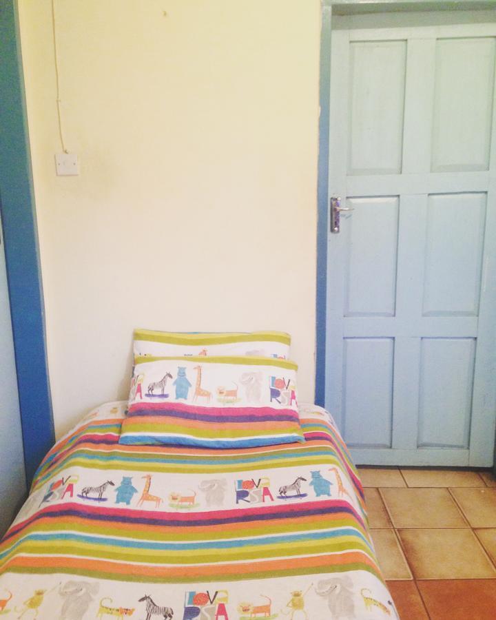 הוסטל לוסקה Kumunzi Backpackers מראה חיצוני תמונה