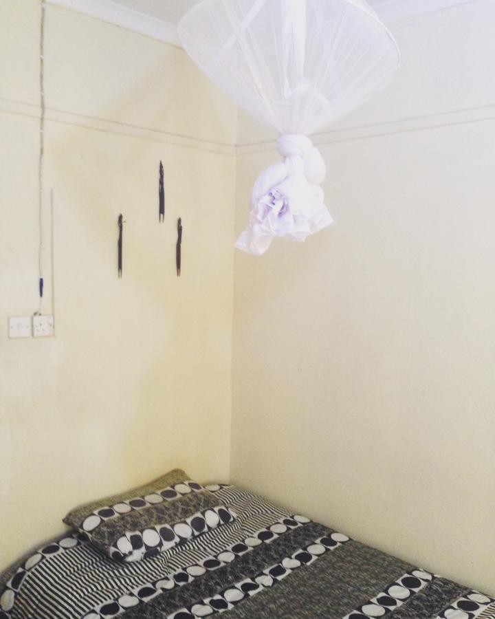 הוסטל לוסקה Kumunzi Backpackers מראה חיצוני תמונה